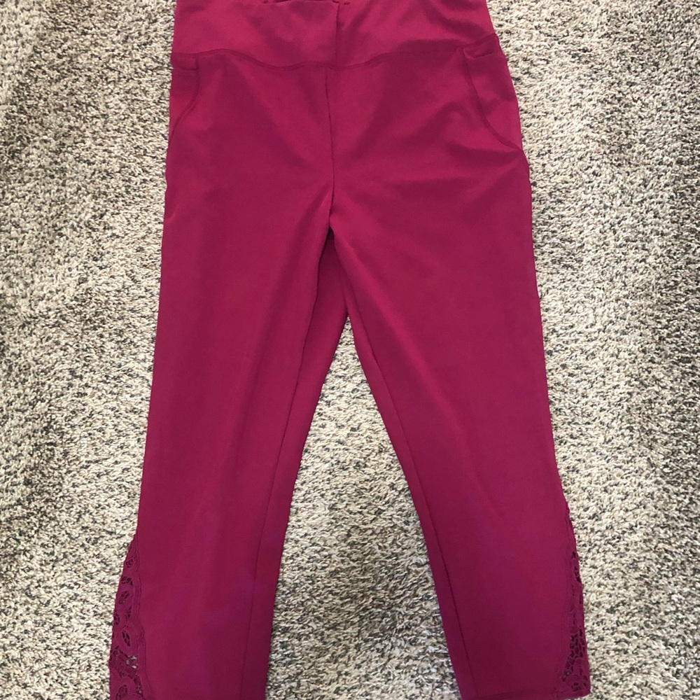 Women’s Magenta Leggings